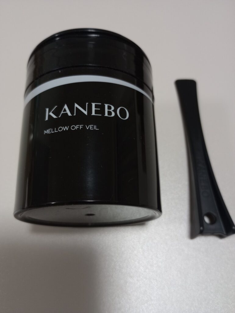 KANEBO メロウ オフ ヴェイルのパッケージ外観