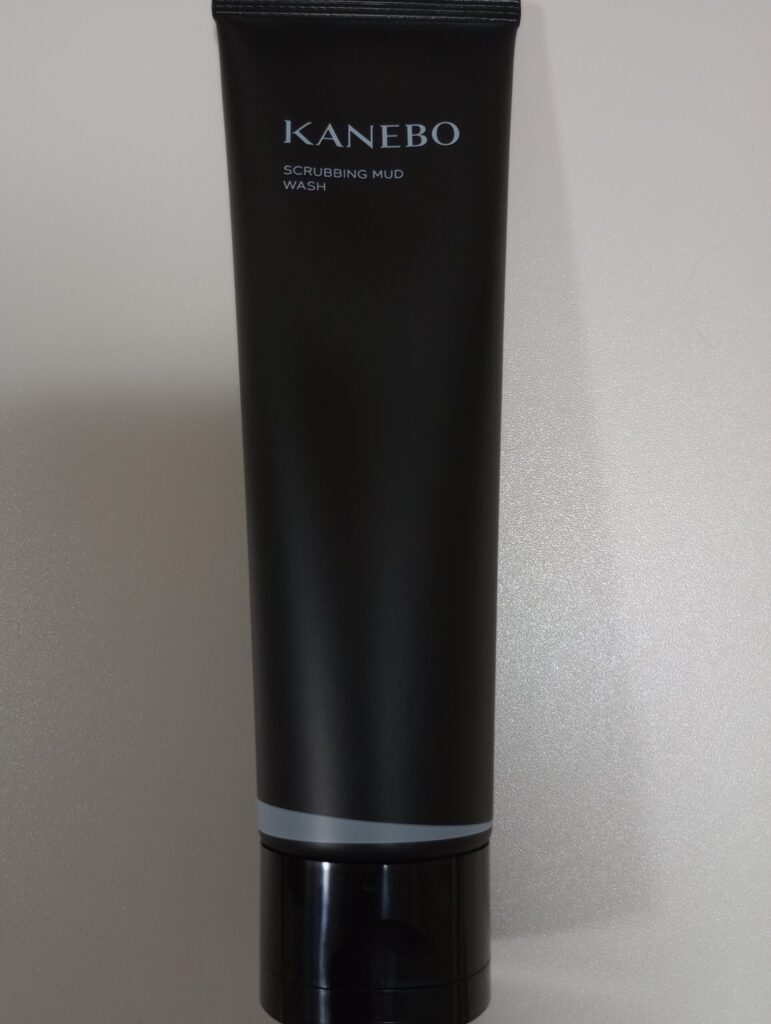 KANEBO スクラビング マッド ウオッシュのパッケージ外観