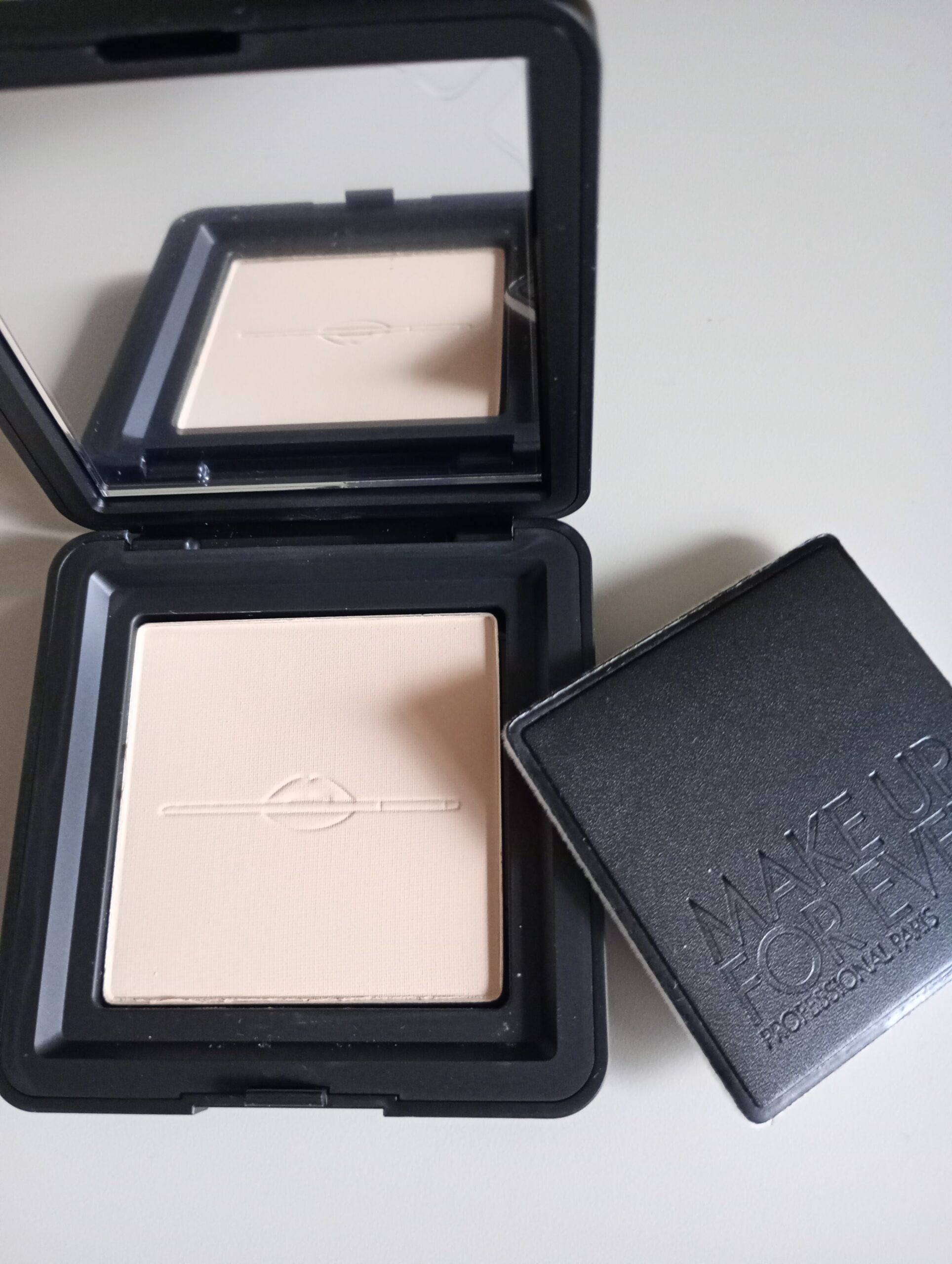 MAKE UP FOR EVER HDスキン プレストパウダー