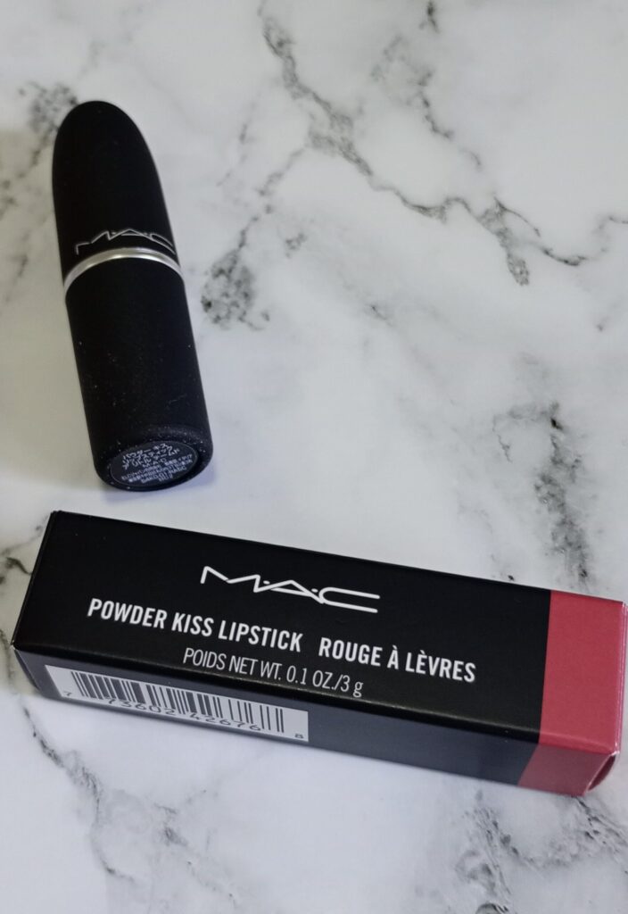 MAC ア リトル テームド本体（キャップを閉じた状態）
