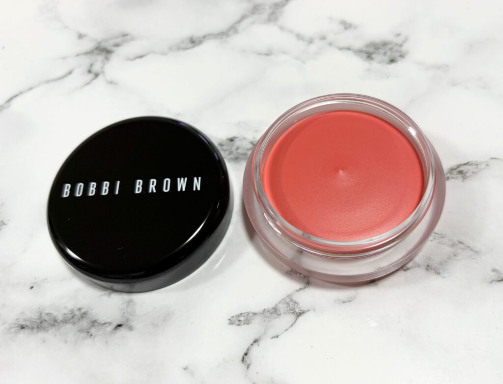 ボビイ ブラウン ポット ルージュ ベルベット マットを開けた状態とアプリコット ラッシュの中身