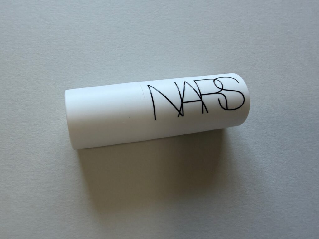 NARS ライトリフレクティング ルミナイジングスティック ムーンライトの本体