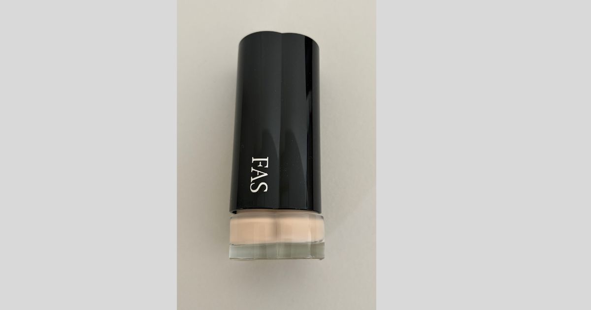 FAS ザ プランプ セラム ファンデーション 02Nの本体正面写真